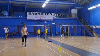 Mulya Kastara , Gor Badminton Malang