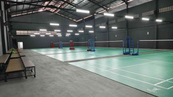 Shuttle Space Badminton