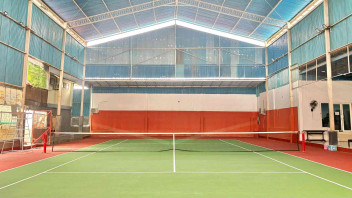 Lapangan Tennis Koperasi Bulog Kanwil Sulteng
