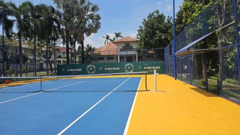 Ide Tennis Court