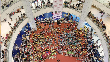 Baywalk Padel Party Collabs with EZ Padel & AYO