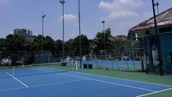 Foto Utama Venue Inside Out Tennis Club at Lebak Lestari