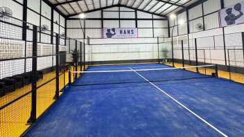 Hans Padel Court