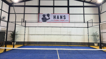 Hans Padel Court