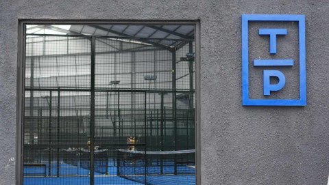 Tempat Padel Cibubur - Kota Wisata