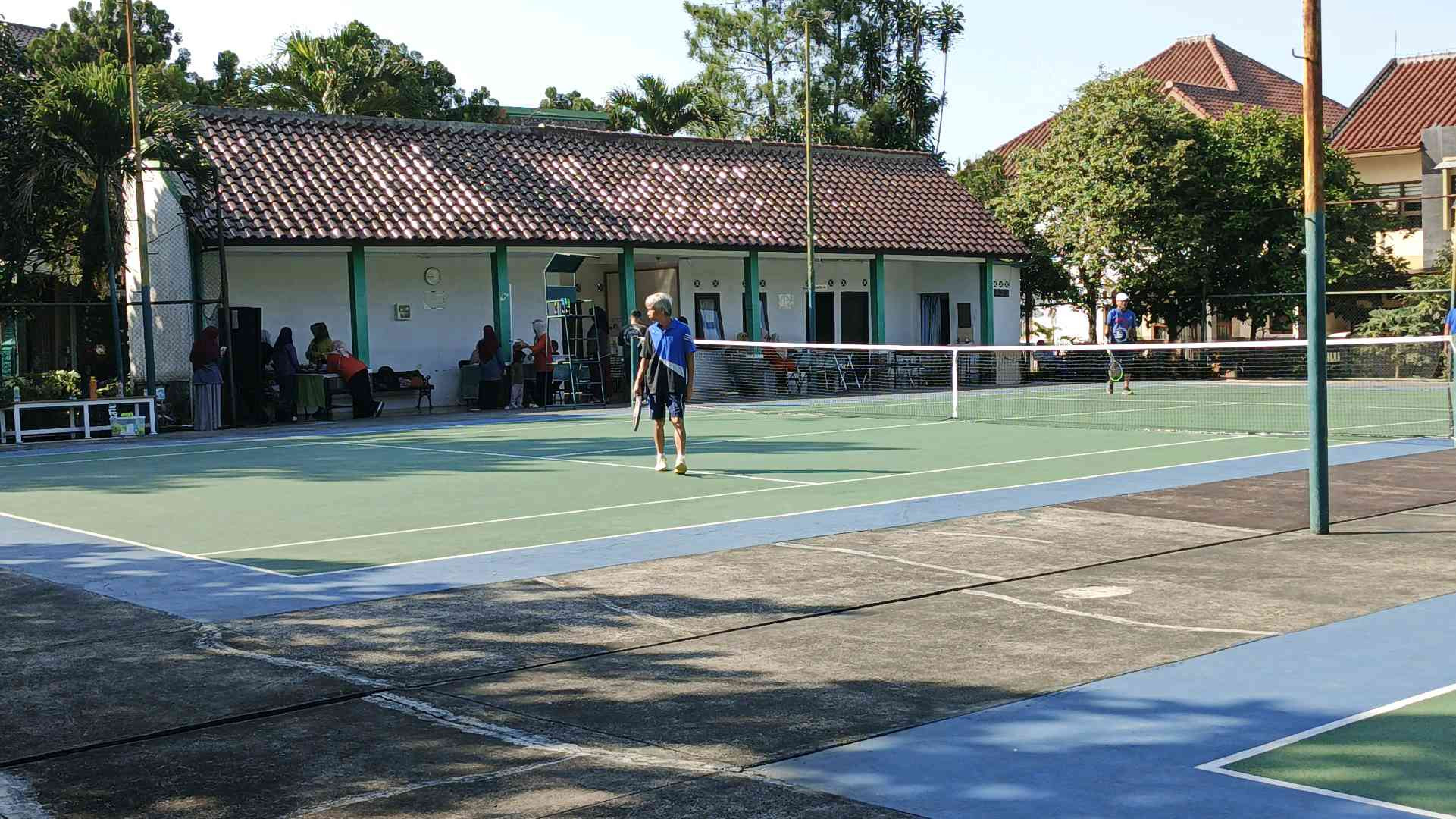 Lapangan Tennis Mitra Dago