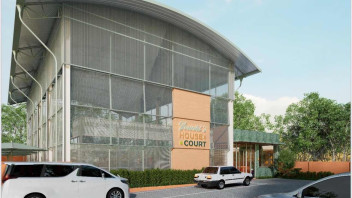 Younkis House & Court