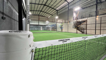 Cosmo Padel