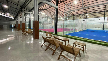Packle Zone: Padel Dan Pickleball Arena