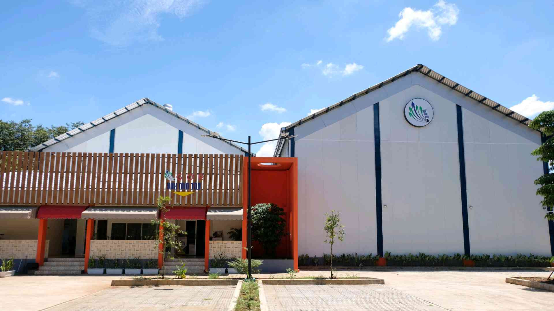 Badminton Hall Yuk Min Ton