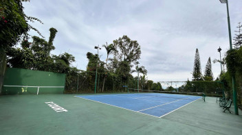 Tennis Court Puri Anandita
