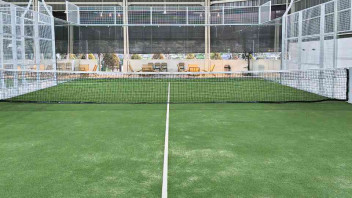 Sentral Tunjungan Padel