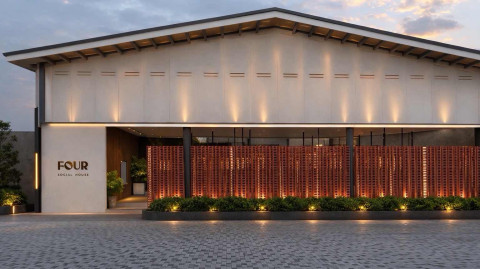 FOUR Social House