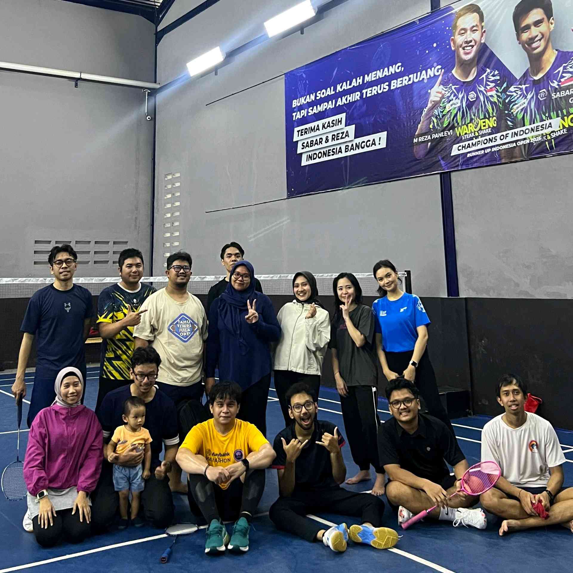 FWB - Friends with Badminton