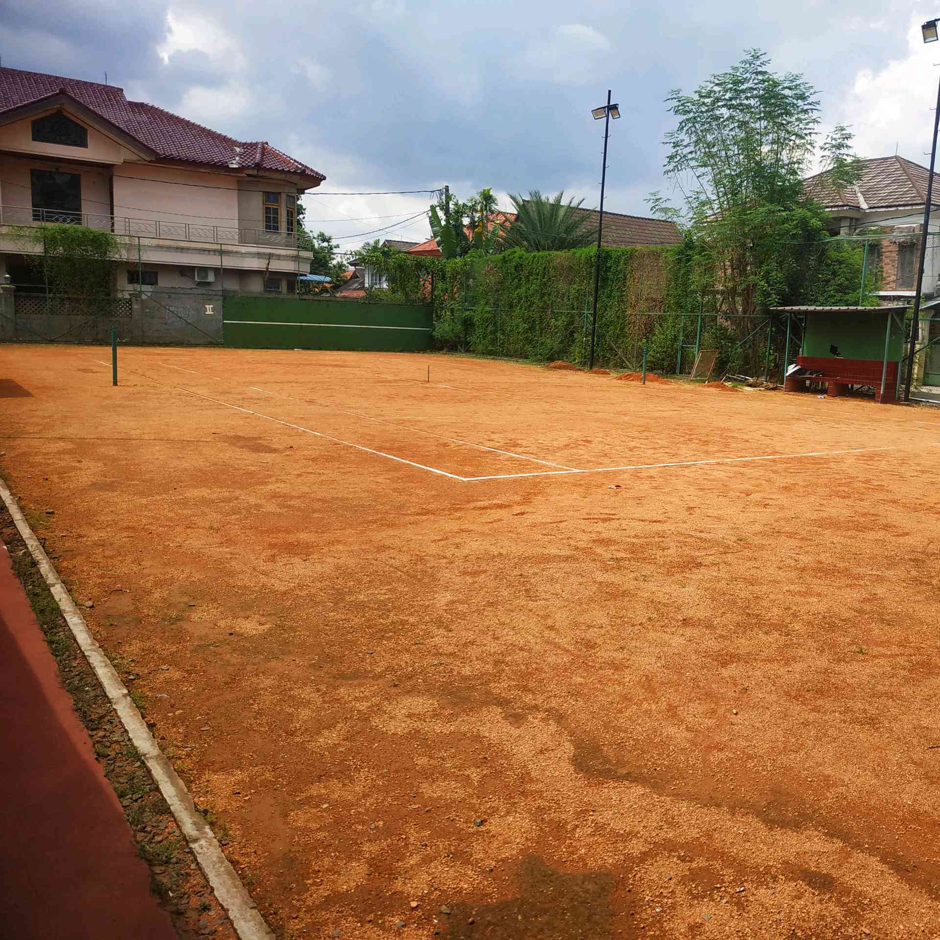 PlayCourtTennis