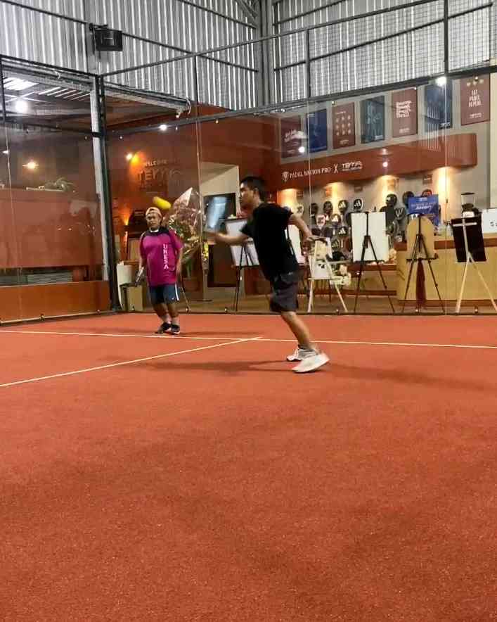 OYI TENNIS COMMUNITY